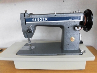 侍おすすめ　名機　SINGER　1本針本縫い職業用ミシン 188 Professional