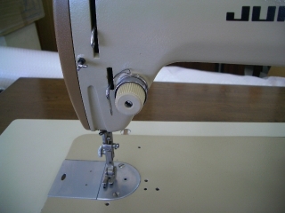 ＪＵＫＩ　1本針本縫い職業用ミシン 　TL-７２